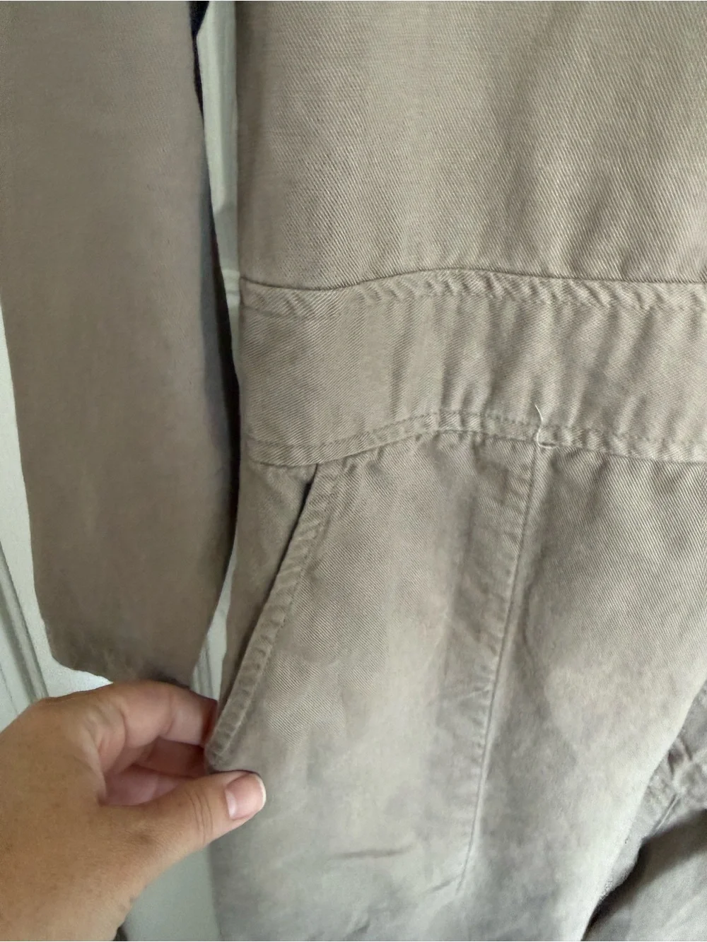 Women’s Aritzia Wilfred Free Utility Jumpsuit Grey Taupe Size 6